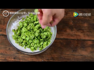 production of an edible dish from quinoa (elm seeds) yuqian de chi fa chupin. elm, or elm (lat. ulmus) yu shu (elm der