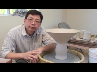 vase huaping huadao ... master chuen lin and his bote de lunzi, literally the potter's wheel. porcelain vase production