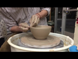 porcelain bowl and the basics of craftsmanship.