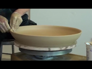 master chuen lin's potter's wheel - dish of space.