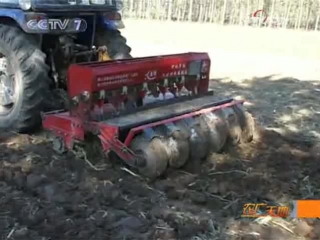 060. sowing in china - grain (wheat) rotary seeders.