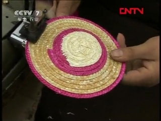 (wheat straw as a material for making baskets, hats, paintings, etc., linyi city, shandong province)